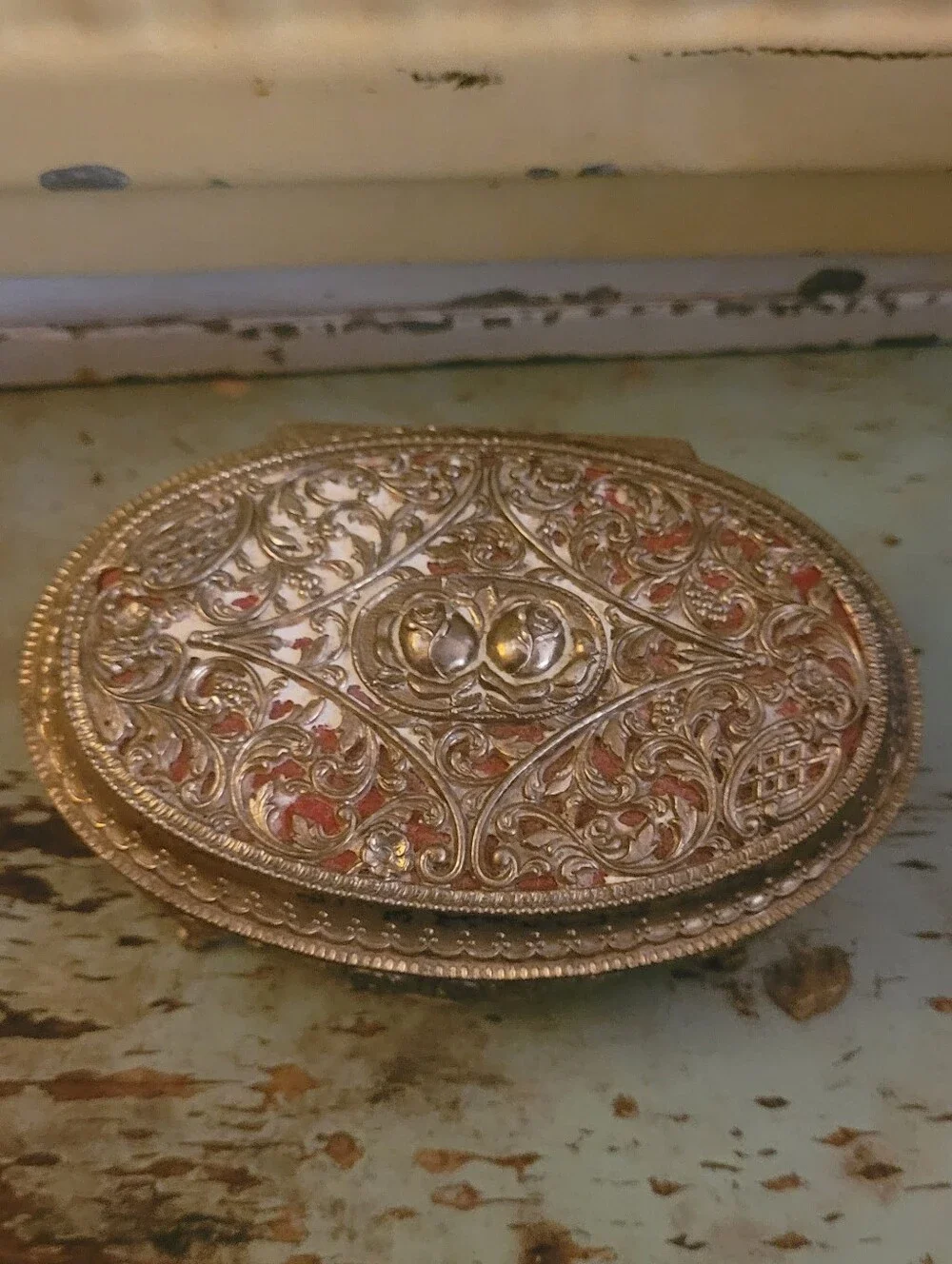 Vintage 70s Ornate Oval Filigree Jewelry Trinket Box
